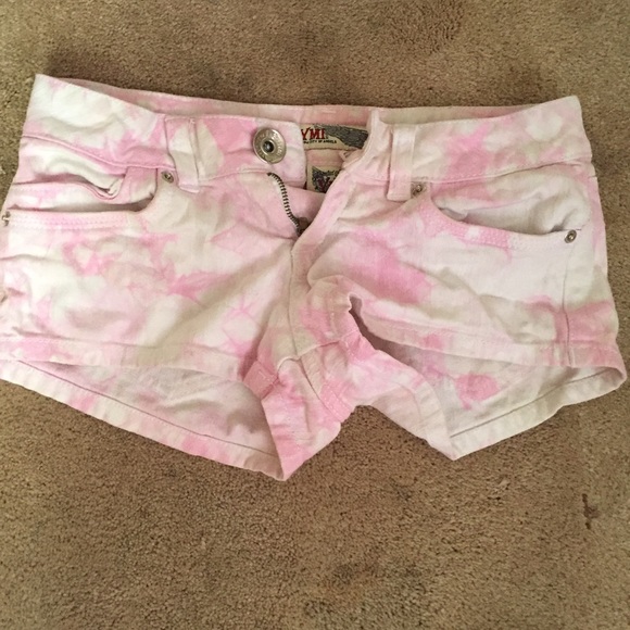 Jean shorty shorts
