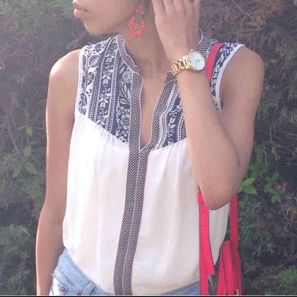 SOLD Small Tribal sleeveless top! - Picture 1 of 4