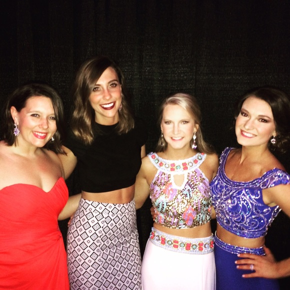 Meet your Posher, Sydney - Picture 2 of 4