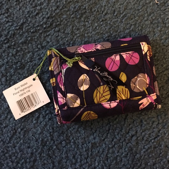 New Vera Bradley euro wallet in floral nightingale - Picture 2 of 4