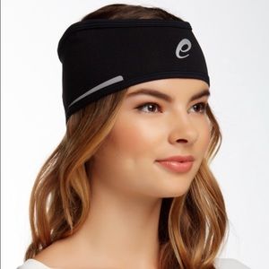 ASICS "PR Shelter Head Warmer" headband