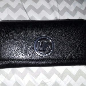Mk wallet NWT