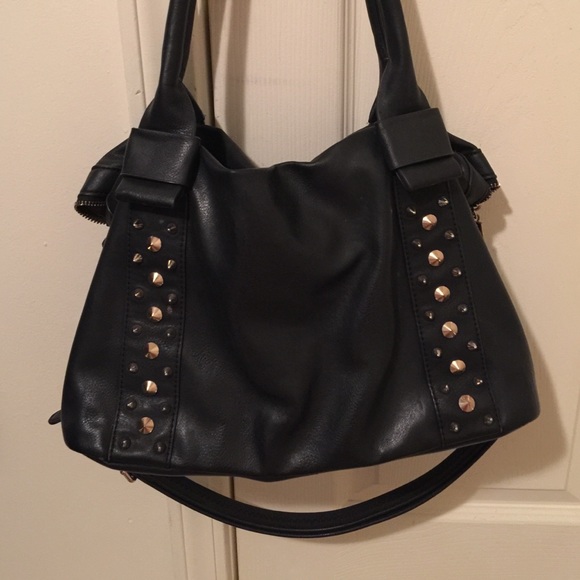 Black studded bag - Picture 1 of 2