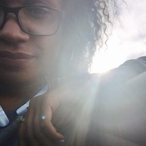 Meet your Posher, Shana