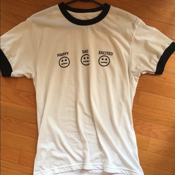 Graphic Tee ✨✨