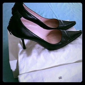 Vera Wang Black Leather 3" Pumps