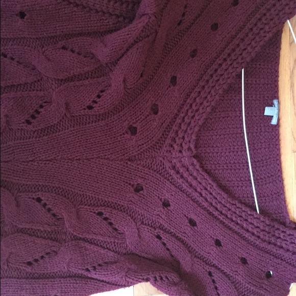 Cropped Sweater! ✨ - Picture 2 of 3