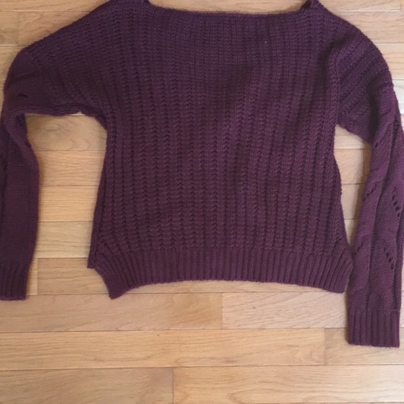 Cropped Sweater! ✨ - Picture 3 of 3