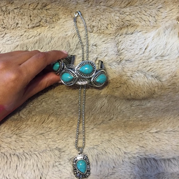 Turquoise necklace and bracelet