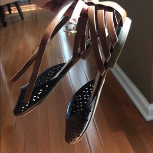 super cute flats! 😍✨