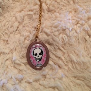 Tarina Tarantino skull necklace