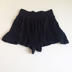 Flowy mossimo shorts size m