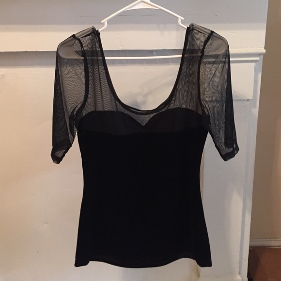 Pins and Needles mesh and velvet top size L - Picture 3 of 3