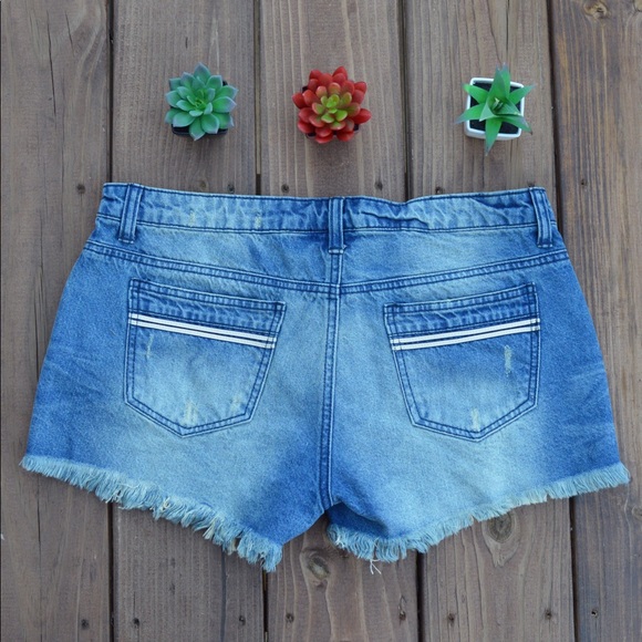 Boutique Fearless Fringe Denim Shorts - Picture 6 of 6