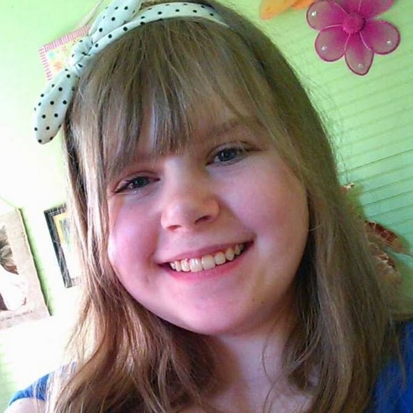 Meet your Posher, Julia - Picture 1 of 1