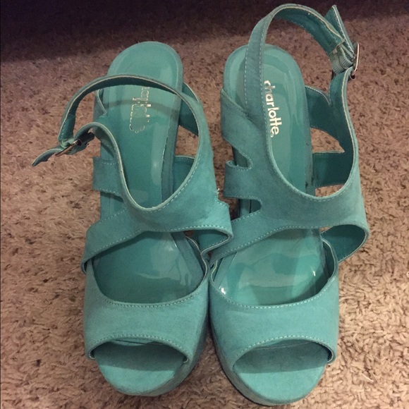 Charlotte Russe teal wedges