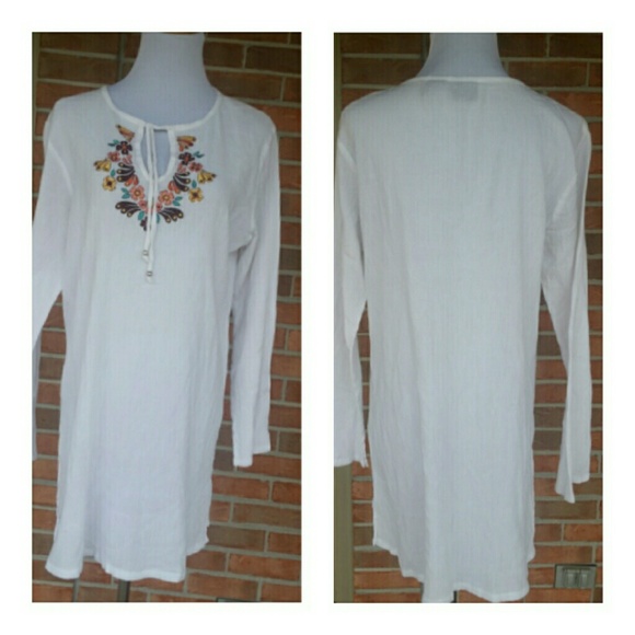 STUNNING AND COMFORTABLE TUNIC IN SIZE MEDIUM ️SOLD - Picture 2 of 3