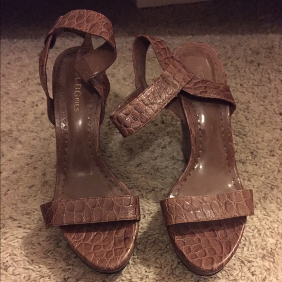 BCBG wedges