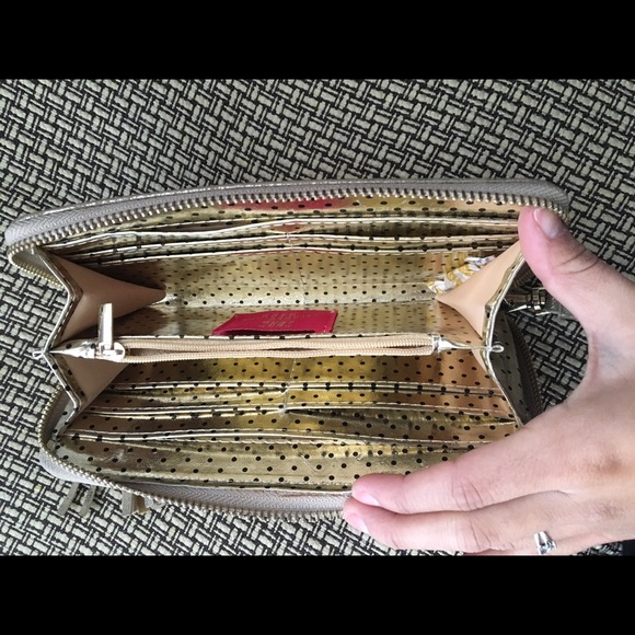 Wallet - Picture 2 of 2