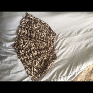 🚫SOLD🚫 Black and beige soft shorts