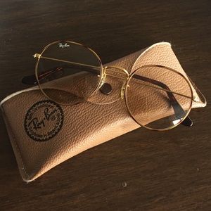 VINTAGE CLASSIC RAY-BAN SUNGLASSES