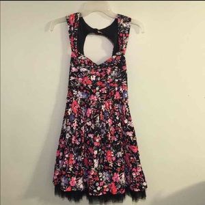 Free People floral open back dress. 😍