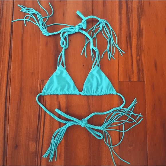 EXCLUSIVE ACACIA VENETO TOP