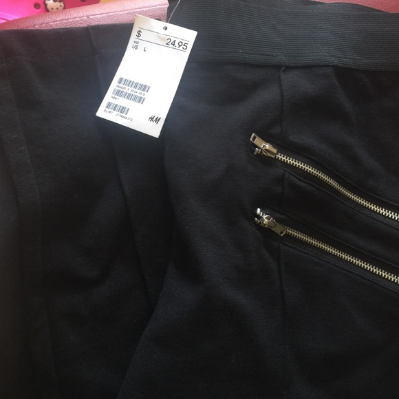 New black pants