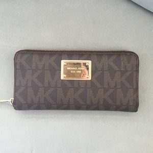 Michael Kors wallet