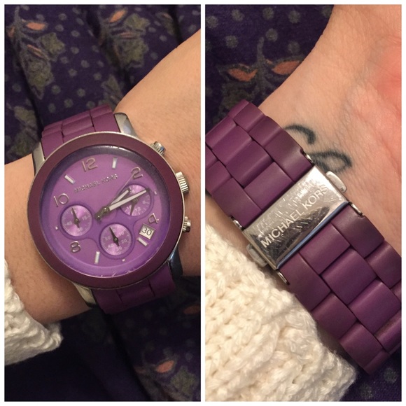 mk smartwatch purple