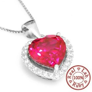 925 Sterling silver pendant 4.5ct Blood Red rub