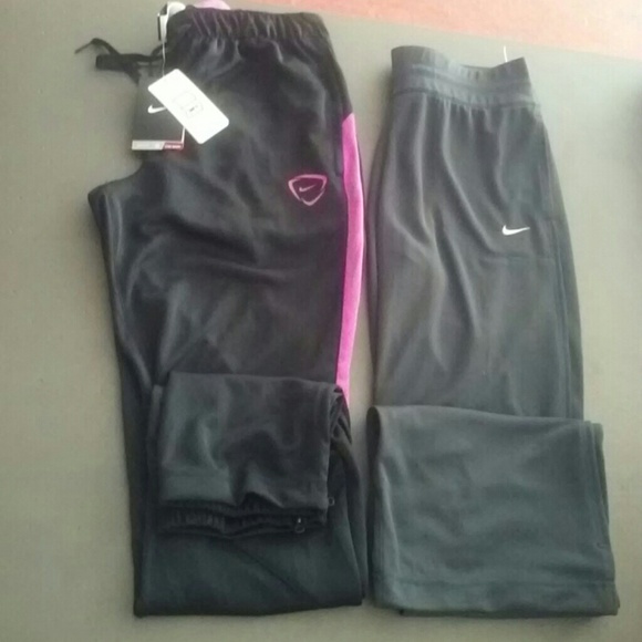Nike sweatpants - Picture 1 of 3