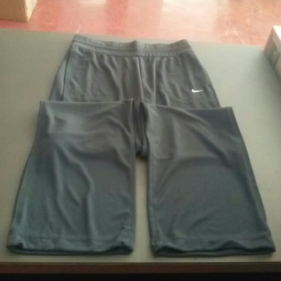 Nike sweatpants - Picture 3 of 3
