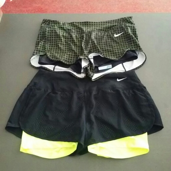 Nike shorts - Picture 1 of 3