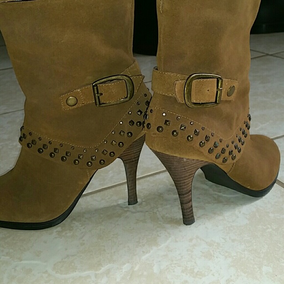 Brown Boots w/ Studs