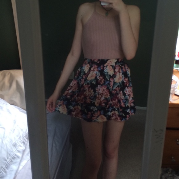 Floral skirt - Picture 2 of 2