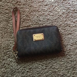 Michael Kors wristlet