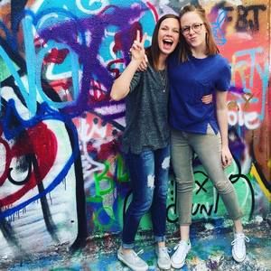 Meet your Posher, Caitlin