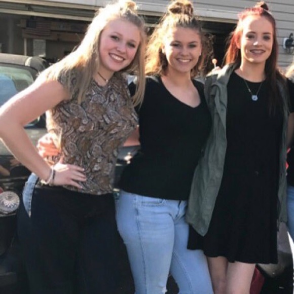 Just Me - Picture 4 of 4