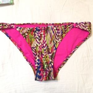 NWT tropical cheeky bikini bottom NWT tropical cheeky bikini bottom