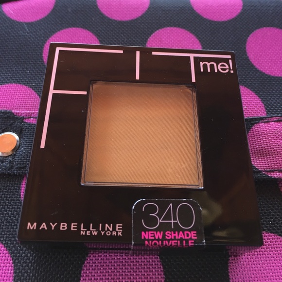 Maybelline New York pressed powder