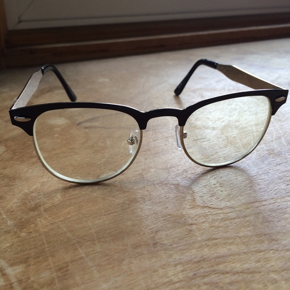 Urban Outfitters Glasses