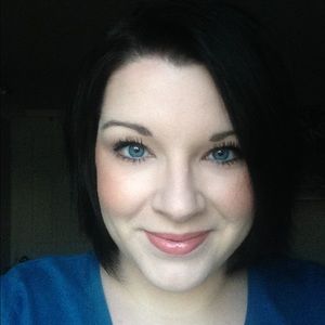 Meet your Posher, Leslie