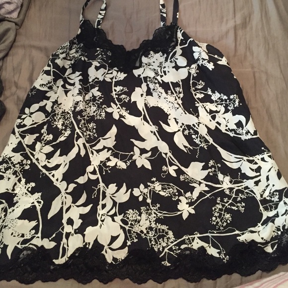 Express silk patterned top
