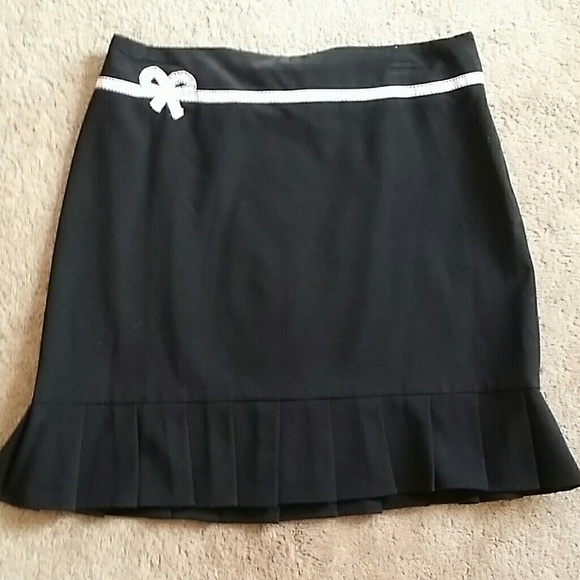 Black skirt