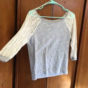 Aerie Tshirt/Sweater