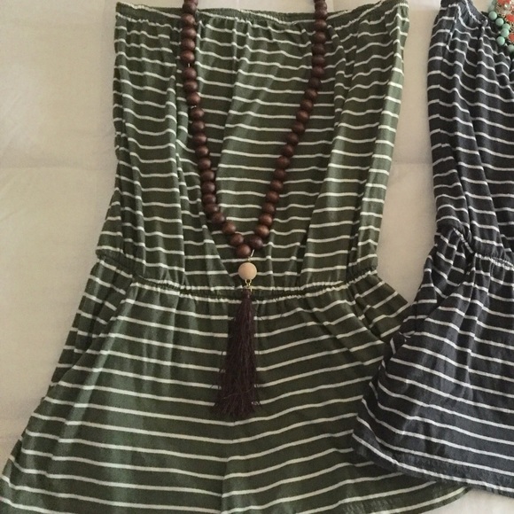 2x Rompers - Picture 3 of 4