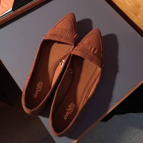 Finge flat shoes