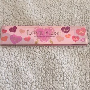 Too faced love flush blush