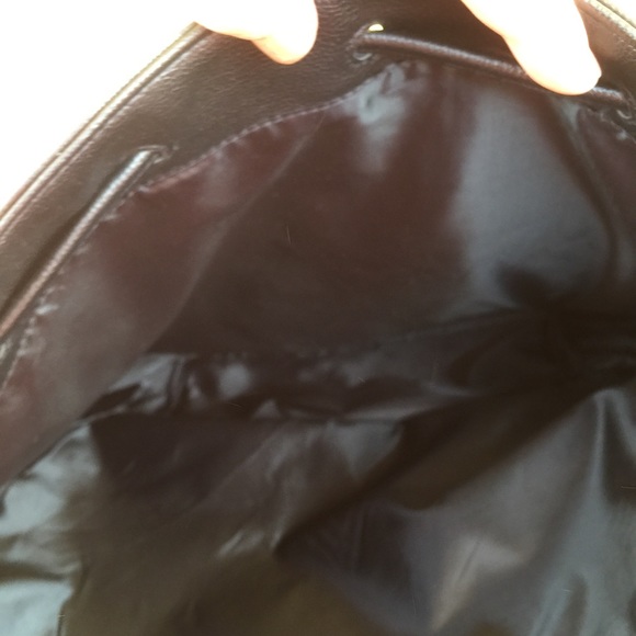 🆕NWOT Victoria Secret Fringe Leather Back Pack. - Picture 3 of 4